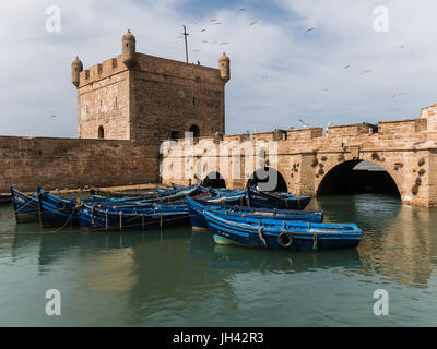 Essaouira, Maroc - Circa Septembre 2015 - Le port portugais d'Essaouira Banque D'Images