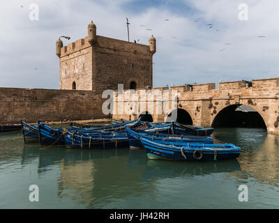 Essaouira, Maroc - Circa Septembre 2015 - Le port portugais d'Essaouira Banque D'Images