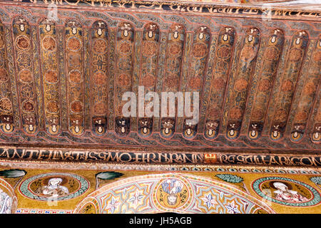 Plafond muqarnas Chapelle Palatine, Chapelle Palatine, dans le Palazzo Reale, Palerme, Sicile, Italie Banque D'Images