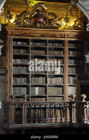 Joanina Library, à l'intérieur, 2017, Palais des écoles de l'Université de Coimbra, Coimbra, Portugal. Banque D'Images