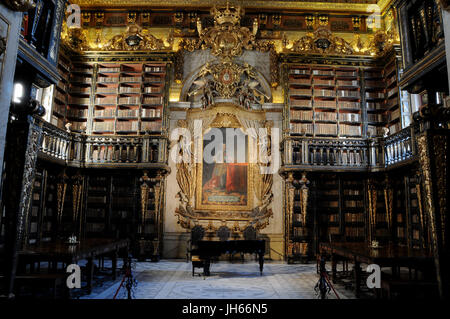 Joanina Library, à l'intérieur, 2017, Palais des écoles de l'Université de Coimbra, Coimbra, Portugal. Banque D'Images