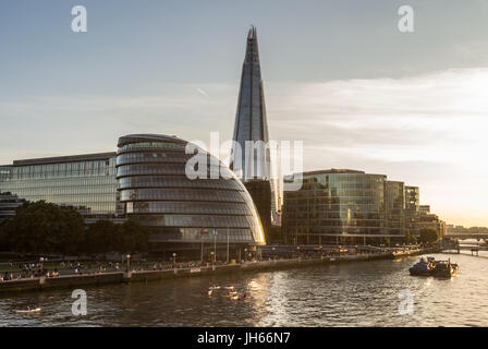 Hôtel de ville The Shard et plus Londres vu depuis Tower Bridge Banque D'Images