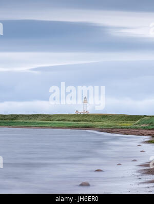 Le vieux phare à Turnberry en Écosse lors d'une froide journée de juillet. Banque D'Images