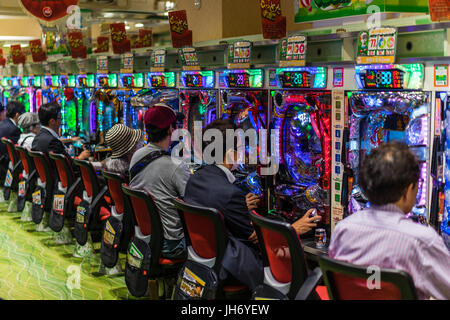 Tokyo, Japon - 13 mai 2016 - lieu de la machine à sous à Tokyo Banque D'Images