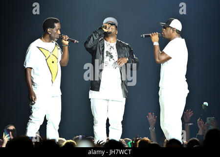 NEW YORK-JUL 7 : (L-R) Shawn Stockman, Wanya Morris et Nathan Morris de Boyz II Men effectuer au cours de l'ensemble Tour à NYCB vivent dans les Nassau V Banque D'Images