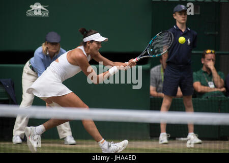 Wimbledon, Londres, Royaume-Uni. Le 13 juillet, 2017. Le Wimbledon Tennis Championships 2017 tenue à l'All England Lawn Tennis et croquet Club, Londres, Angleterre, Royaume-Uni. Simple dames - Demi-finales Garbine Muguruza (ESP) [14] v Magdalena Rybarikova (SVK) sur la photo :- Garbine Muguruza. Credit : Duncan Grove/Alamy Live News Banque D'Images