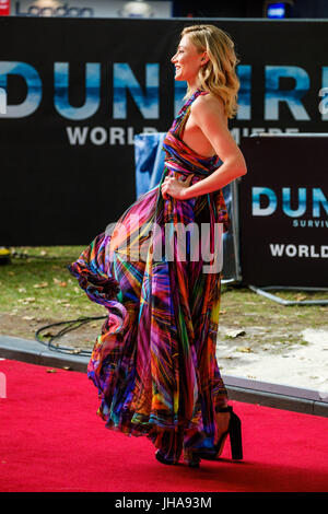 Londres, Royaume-Uni. Le 13 juillet, 2017. Clara à Paget Première mondiale de Dunkerque le jeudi 13 juillet 2017 tenue à ODEON Leicester Square, Londres. Sur la photo : Clara Paget. Credit : Julie Edwards/Alamy Live News Banque D'Images