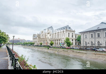 Bucarest, Roumanie - 25 MAI 2014 : le palais de justice de Bucarest. Banque D'Images