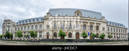 Bucarest, Roumanie - 25 MAI 2014 : le palais de justice de Bucarest. Banque D'Images