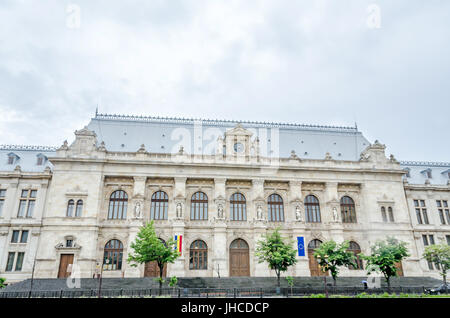 Bucarest, Roumanie - 25 MAI 2014 : le palais de justice de Bucarest. Banque D'Images