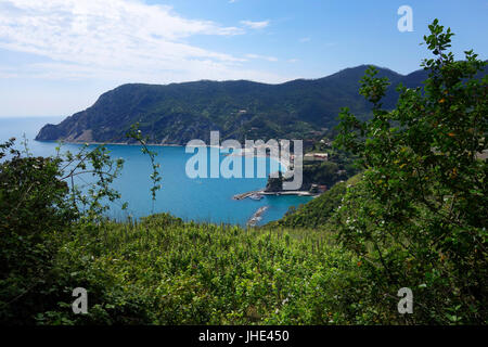 Vue depuis le sentier de randonnée, Monterosso al Mare, Cinque Terre Banque D'Images