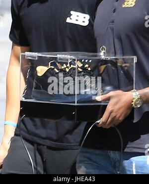 Balle Lonzo arrive au Jimmy Kimmel Live ! Studios où : Los Angeles, California, United States Quand : 12 juin 2017 Source : WENN.com Banque D'Images