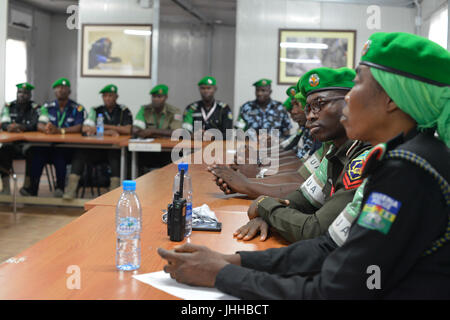 2016 04 23 La formation de la police de l'AMISOM-3 (26613437135) Banque D'Images