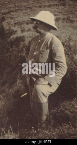 - 154574 - Kurkdjian KITLV, Ohannes - Soerabaya - Photographe O. Kurkdjian sur le bord de la Mer de Sable (Pasir Lautan) dans les montagnes Tengger - circa 1910 - détail Banque D'Images