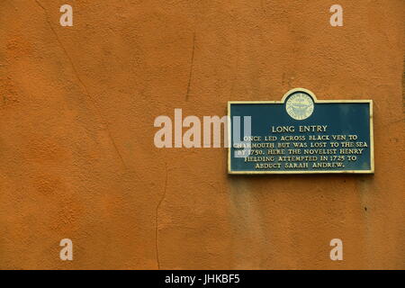 Sur la plaque,mur,Lyme Regis Dorset, Royaume-Uni Banque D'Images