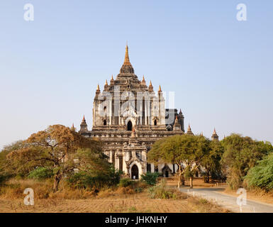 Avis de Thatbyinnyu Temple de Bagan, Myanmar. Bagan est une ville ancienne et l'un des plus importants sites archéologiques Asias. Banque D'Images