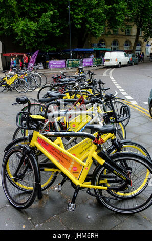 YoBike pour voitures à Bristol Banque D'Images