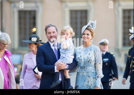 Cour intérieure, le Palais Royal, Stockholm, Suède, le 14 juillet 2017. La princesse Victoria de Suède's 40e anniversaire sera célébré sur une période de deux jours à Stockholm et d'Öland. Le vendredi 14 juillet, la célébration commence à Stockholm. L'ensemble de la famille royale suédoise sont attendus pour les festivités sur deux jours. M. Christopher O'Neill, princesse Léonore, la Princesse Madeleine, le Prince Nicolas. Credit : Barbro Bergfeldt/Alamy Live News Banque D'Images