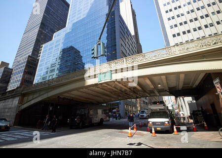 Park avenue viaduc sur la 42e rue Pershing Square New York USA Banque D'Images