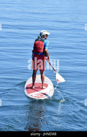 Paddleboarding à Provincetown, Massachusetts Port à Cape Cod Banque D'Images