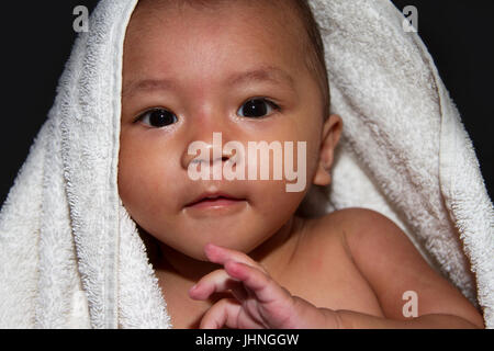 Cute Asian baby close up shot portrait echelle Banque D'Images
