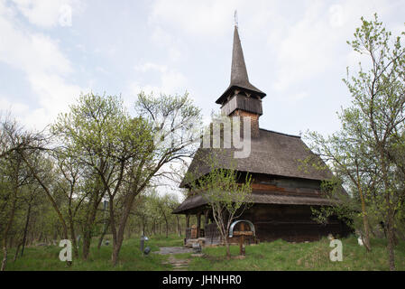 Barsana église en bois, district de Maramures, Roumanie Banque D'Images