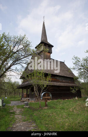 Barsana église en bois, district de Maramures, Roumanie Banque D'Images