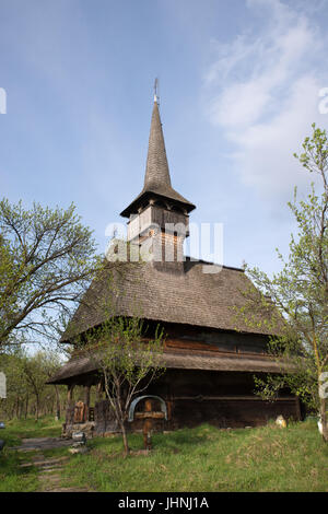 Barsana église en bois, district de Maramures, Roumanie Banque D'Images