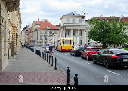 Varsovie, Pologne - 8 juillet 2017 : des bâtiments historiques dans la vieille ville de Varsovie, Mazovie, Pologne, Europe Banque D'Images