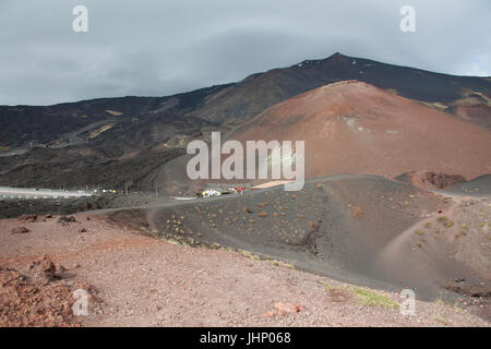 Sicile, Italie, Italia, Volcan Ethna, avec des champs de lave de l'éruption et de soufre Banque D'Images