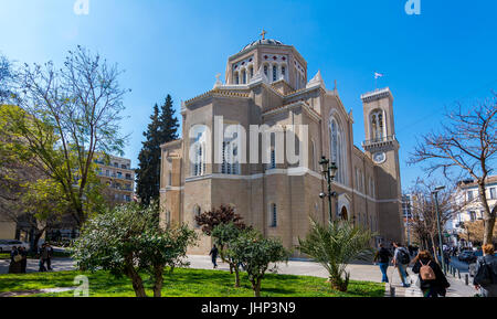 Athènes, Grèce - mars 4, 2017 : façade est de la cathédrale métropolitaine d'Athènes sur une journée ensoleillée. Banque D'Images