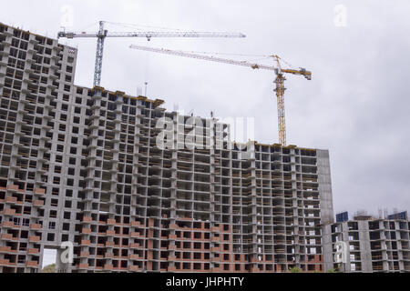 Construction d'immeubles à appartements sur la côte Banque D'Images