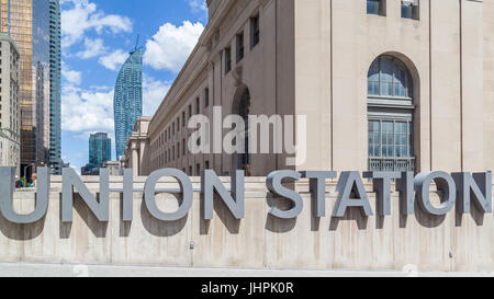 Panneau de la gare Union sur le bâtiment des rues Bay et Front à Toronto, Canada. Banque D'Images