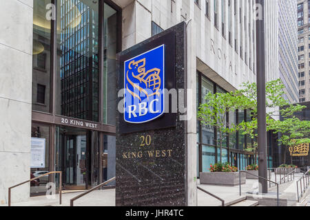 Enseigne de RBC (Banque Royale du Canada) dans le quartier financier de Toronto Toronto, Ontario. Banque D'Images