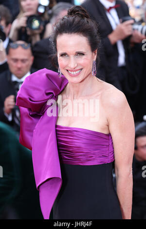 L'actrice Andie MacDowell assiste à l'examen préliminaire des histoires