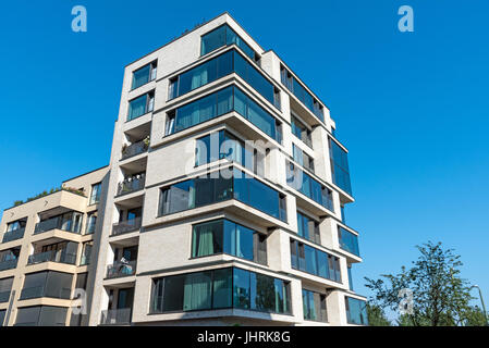 Multi-moderne maison de famille avec un lof de verre vu à Berlin, Allemagne Banque D'Images