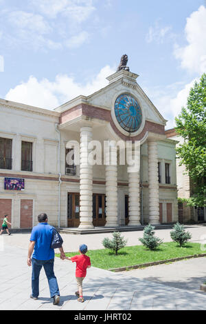 Opéra de Kutaisi, Shota Rustaveli Avenue, Kutaisi, Imereti Province (Mkhare), Géorgie Banque D'Images