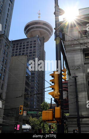 Owntown Vancouver, Colombie-Britannique, Canada, regard vers Harbour Centre. Banque D'Images