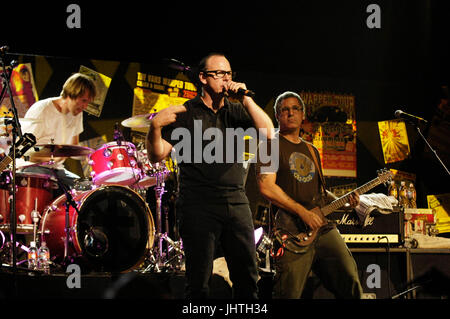 (L-r) brooks wackerman,greg graffin brett gurewitz bad religion effectuer Vans Warped Tour 15e anniversaire Septembre 6,2009 du club nokia de los angeles. Banque D'Images