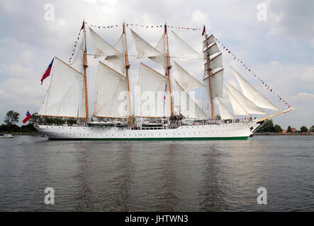 Port d'amsterdam, noord-holland, Pays-Bas - le 19 août : ,2015 Le grand voilier esmeralda de chili i pendant le grand événement voile Banque D'Images