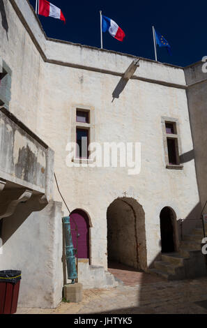 Cour intérieure de la Citadelle de St-Tropez (Citadelle de St-Tropez), France Banque D'Images