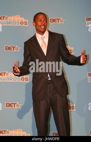 /Acteur PRODUCTEUR NICK CANNON AU BET AWARDS 2005 MEDIA PRESS ROOM - KODAK THEATRE LOS ANGELES Banque D'Images