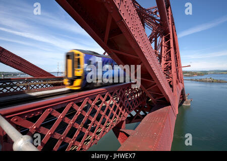 03/06/2016 South Queensferry, le pont du Forth vue depuis la jetée sud 158xxx 2G25 1118 - Édimbourg Cowdenbeath Banque D'Images