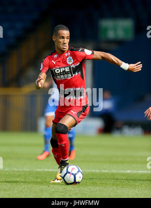 Huddersfield Town's Tom Ince pendant l'avant-saison match au domaine la Lane, Bury. Banque D'Images
