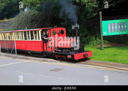 Moteur de locomotive à vapeur 'train' Elidor, Llanberis lake, Rheilffordd Lllyn Padarn ferroviaire, Gwynedd, Snowdonia, le nord du Pays de Galles, Royaume-Uni Banque D'Images