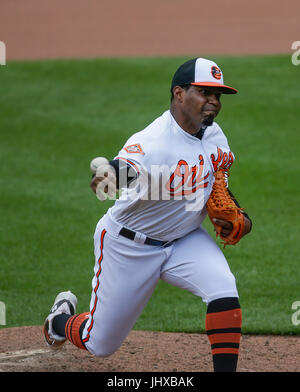 Baltimore, MD, USA. 16 juillet, 2017. Le lanceur des orioles de Baltimore, # 60 Mychal Givens emplacements pendant un match entre les Orioles de Baltimore et les Cubs de Chicago à Camden Yards de Baltimore, MD. Justin Cooper/CSM/Alamy Live News Banque D'Images