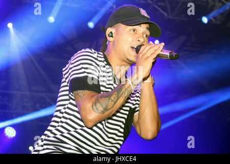 Saragosse, Espagne. 16 juillet, 2017. Le chanteur Portoricain reggaetón Ozuna pendant le concert Salle polyvalente de l'Auditorium de Saragosse, à Saragosse, en Espagne, Dimanche 16 Juillet, 2017. Credit : Franklin Jácome/Alamy Live News Banque D'Images