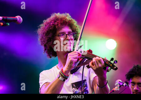 Brooklyn, NY - 15 juillet 2017. Les pays BRIC Célébrer Brooklyn ! Série de concerts d'été Festival les un post-Bastille Day bill de la Louisiane bilingue Banque D'Images