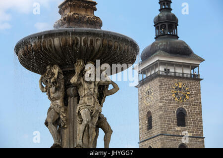 Samsonbrunnen, main square Namesti Premysla Otakara 2., Budweis, Ceske Budejovice, au sud de la Bohème, Tchéquie - fontaine Samson, la place principale Namesti Banque D'Images