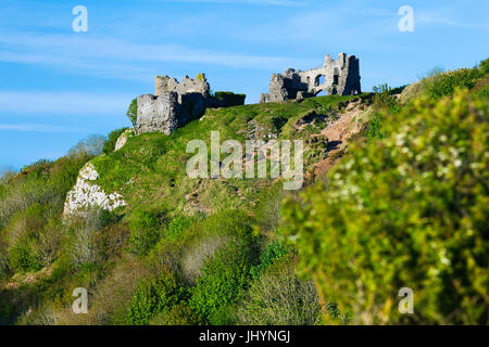 Pennard château surplombant les falaises Trois Bay, Gower, Pays de Galles, Royaume-Uni, Europe Banque D'Images